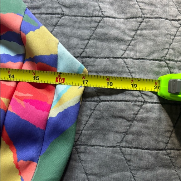 Vince Camuto Colorful Abstract dress. - Picture 10 of 10